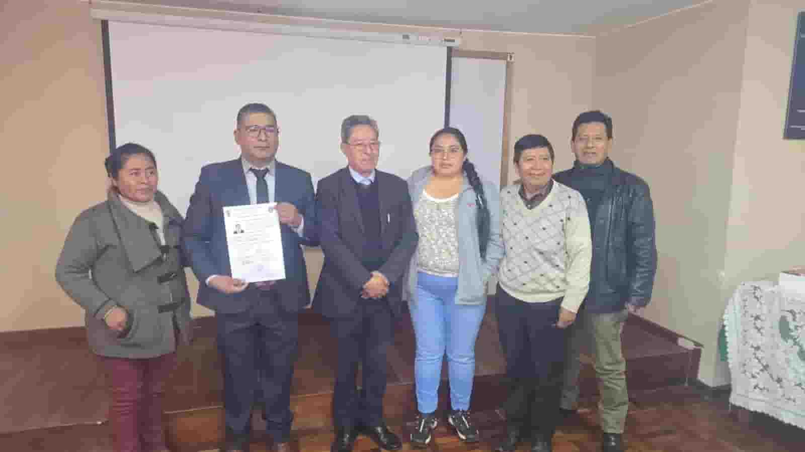 FACULTAD DE CIENCIAS GEOLÓGICAS - CARRERA DE INGENIERÍA GEOLÓGICA - AUDITORIO FACULTATIVO